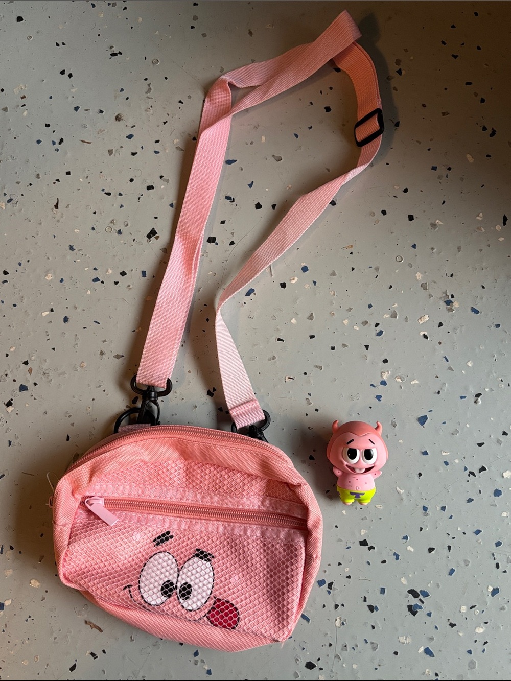 SHEIN Kids Patrick Star Crossbody Bag with vinyl figure